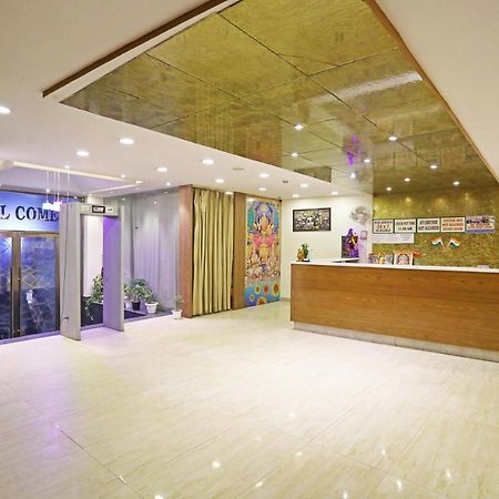 Hotel D'Capitol - Delhi Airport Nuova Delhi Esterno foto