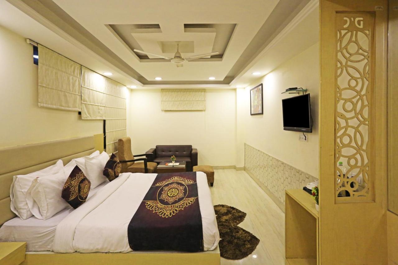 Hotel D'Capitol - Delhi Airport Nuova Delhi Esterno foto